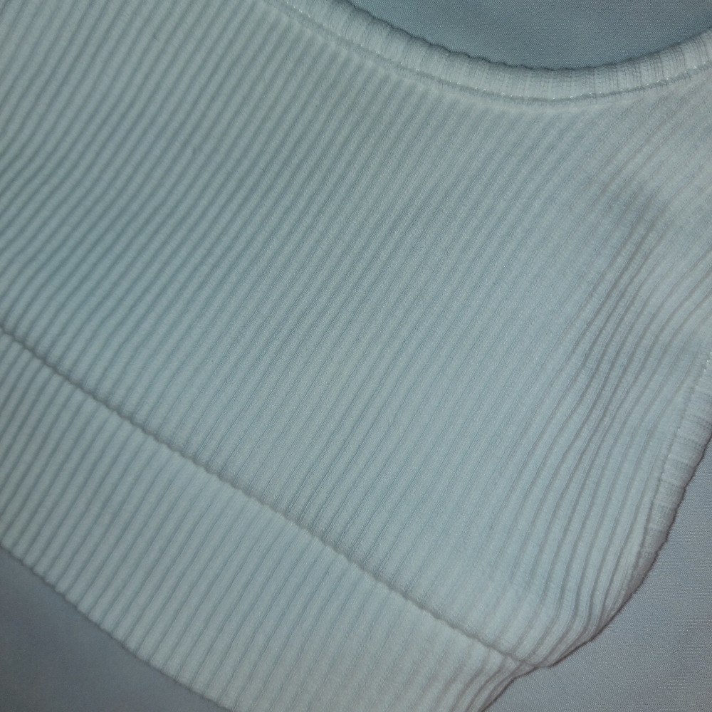 New Ribbed Bralette - Picture 2 of 3